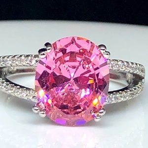 925/18kw Gold Oval Cut Pink Cubic Zirconia Ring